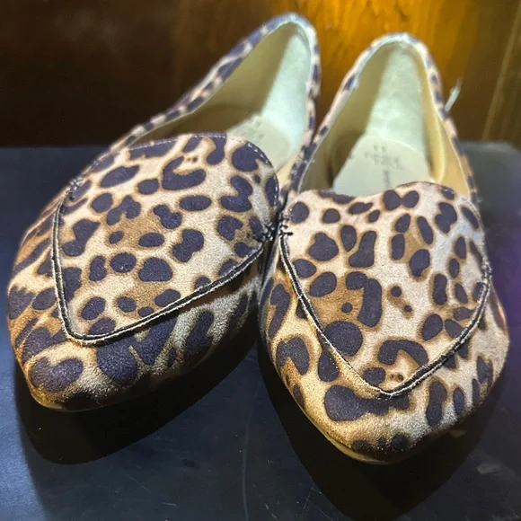 Leopard Print Women's Loafers size 11 - Picture 4 of 7